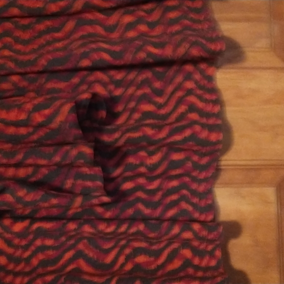 Rafaela woman's P/L scoop neck pleated blouse - Picture 4 of 10